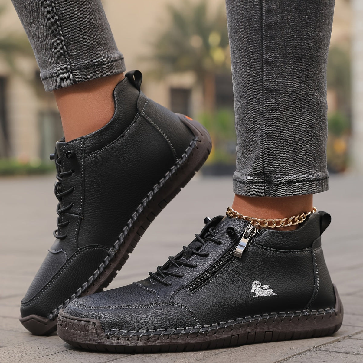 Hadyn | Women Wide Toe Box Cushioned Walking Shoes