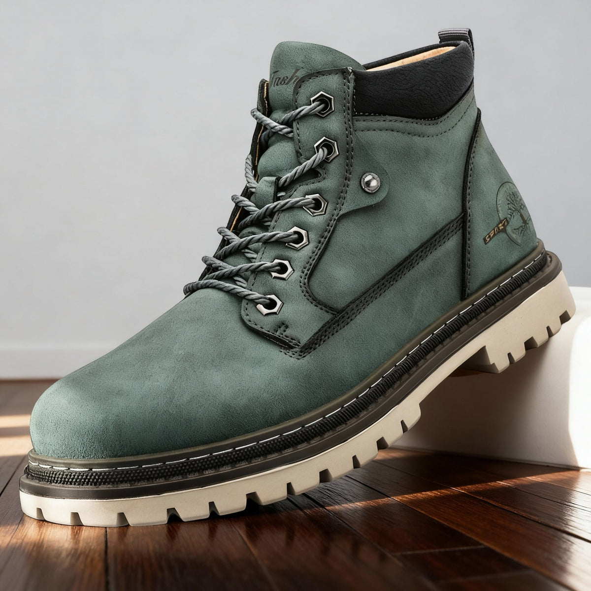 Ashford | Men Lace Up Boots With Metal Bolt Eyelets, Moss Green / 5