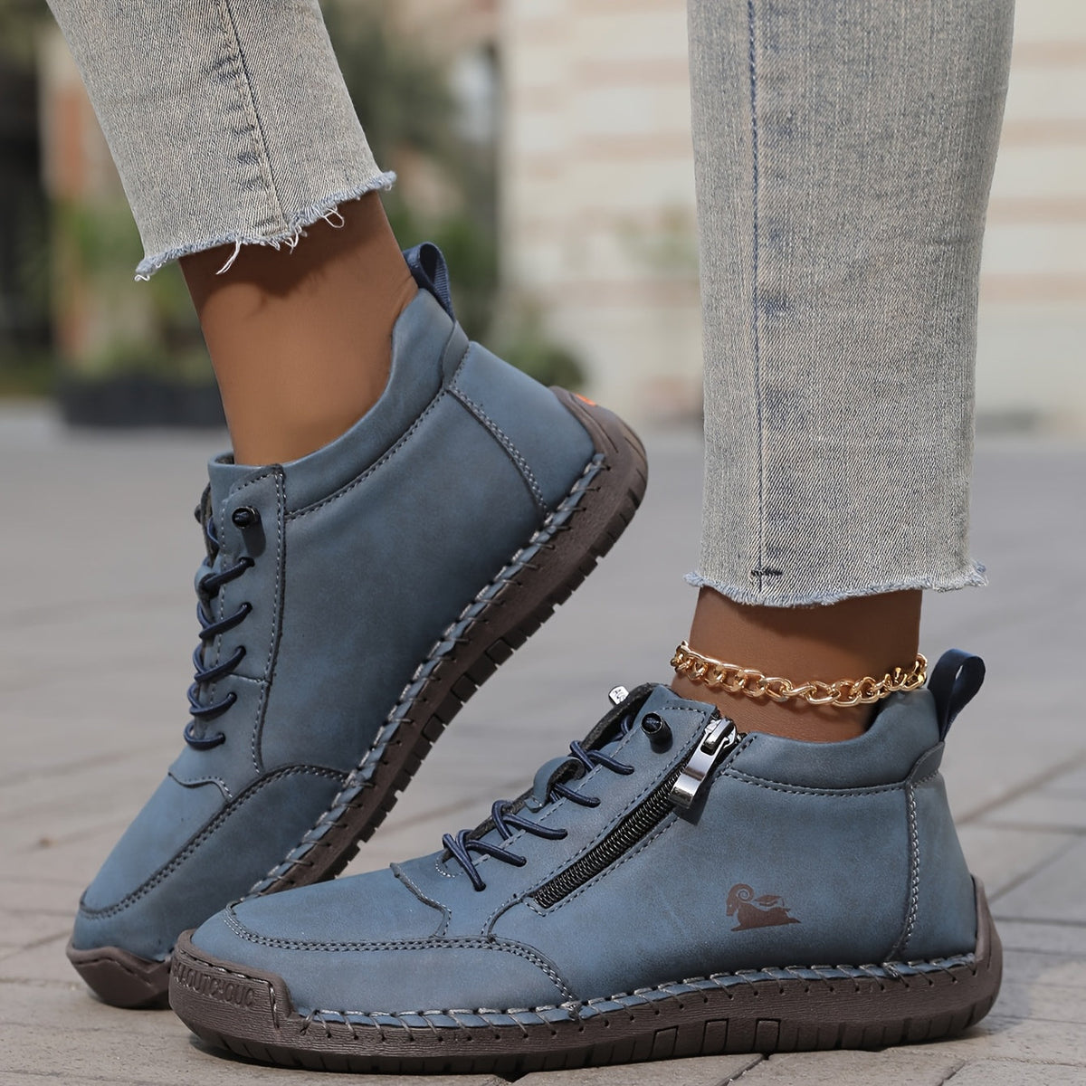Hadyn | Women Wide Toe Box Cushioned Walking Shoes