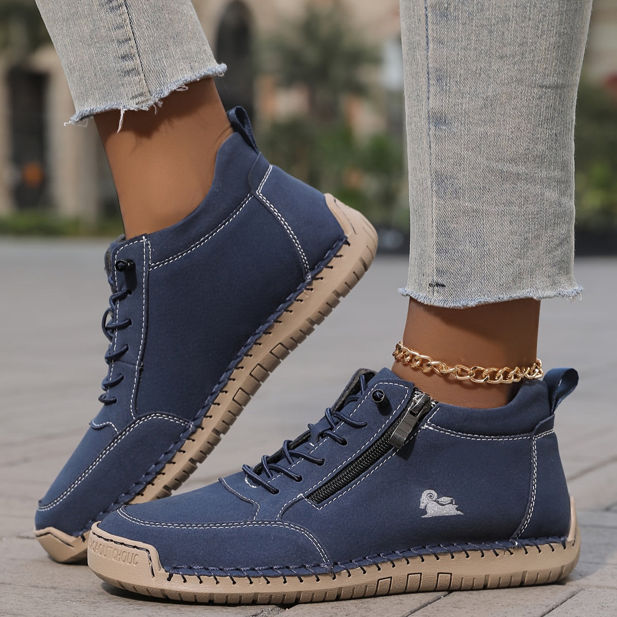 Hadyn | Women Wide Toe Box Cushioned Walking Shoes