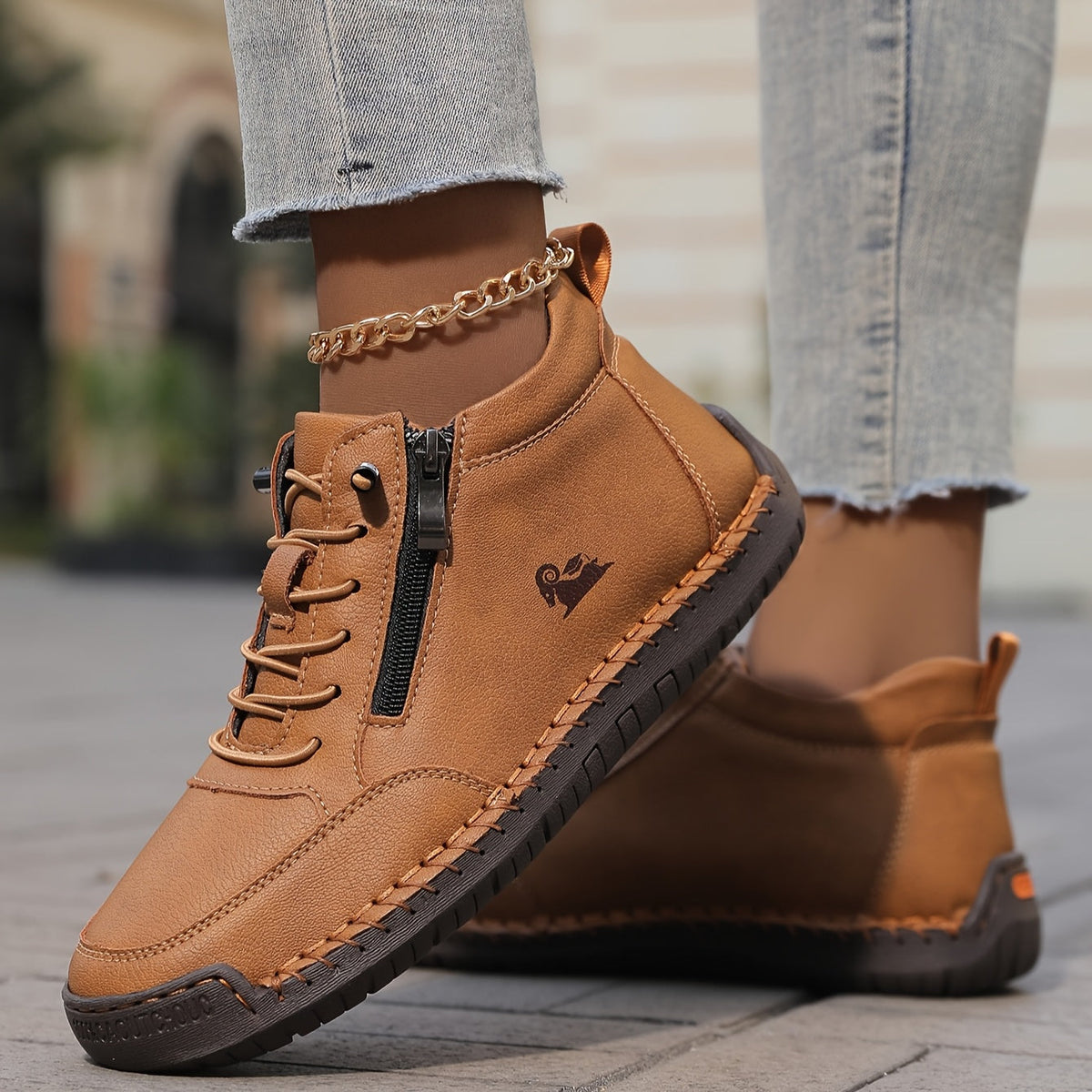 Hadyn | Women Wide Toe Box Cushioned Walking Shoes