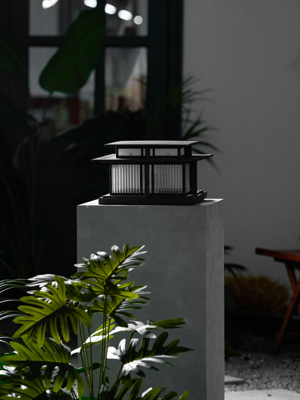 Boilyn Pillar Outdoor Light