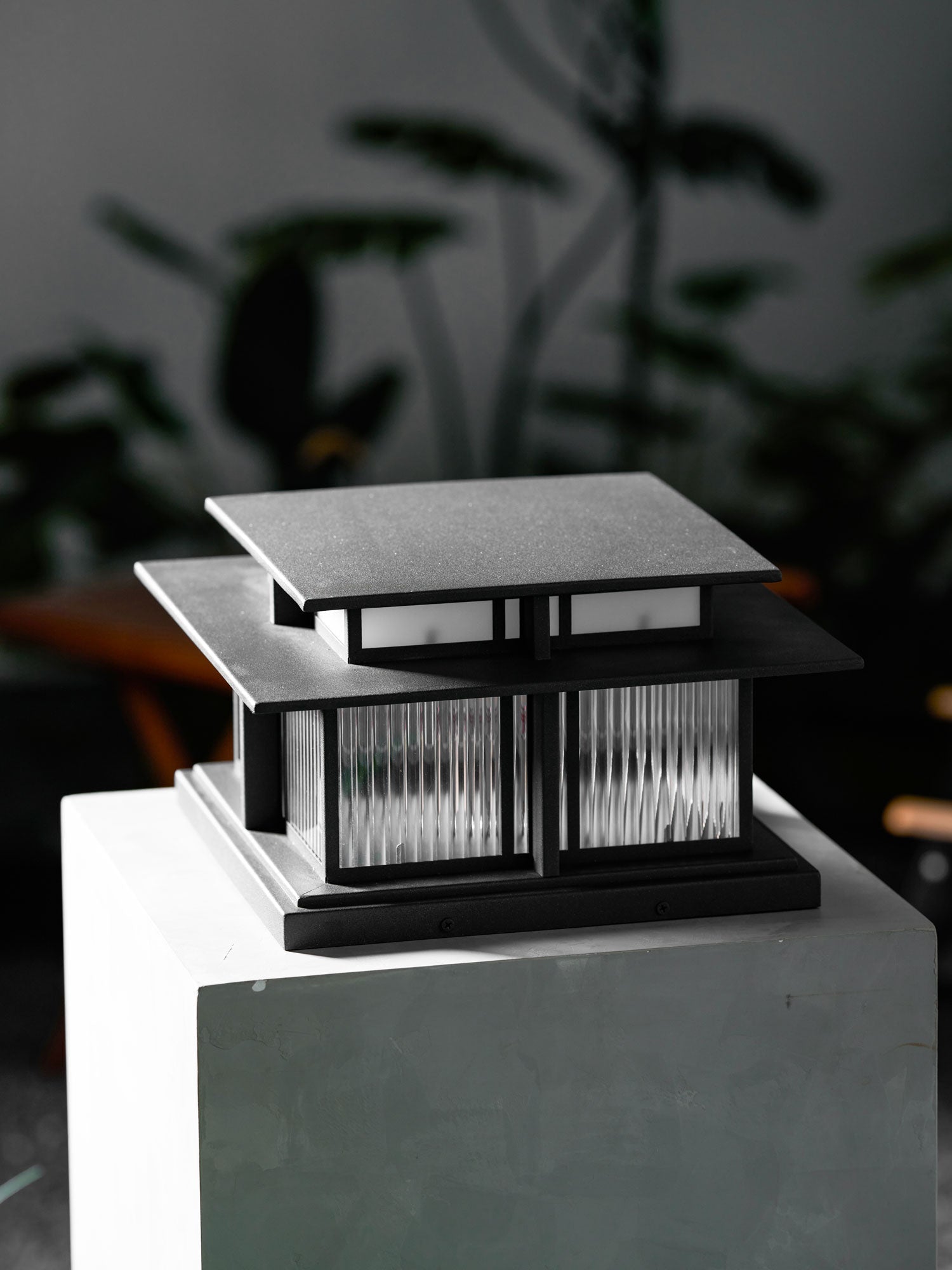Boilyn Pillar Outdoor Light