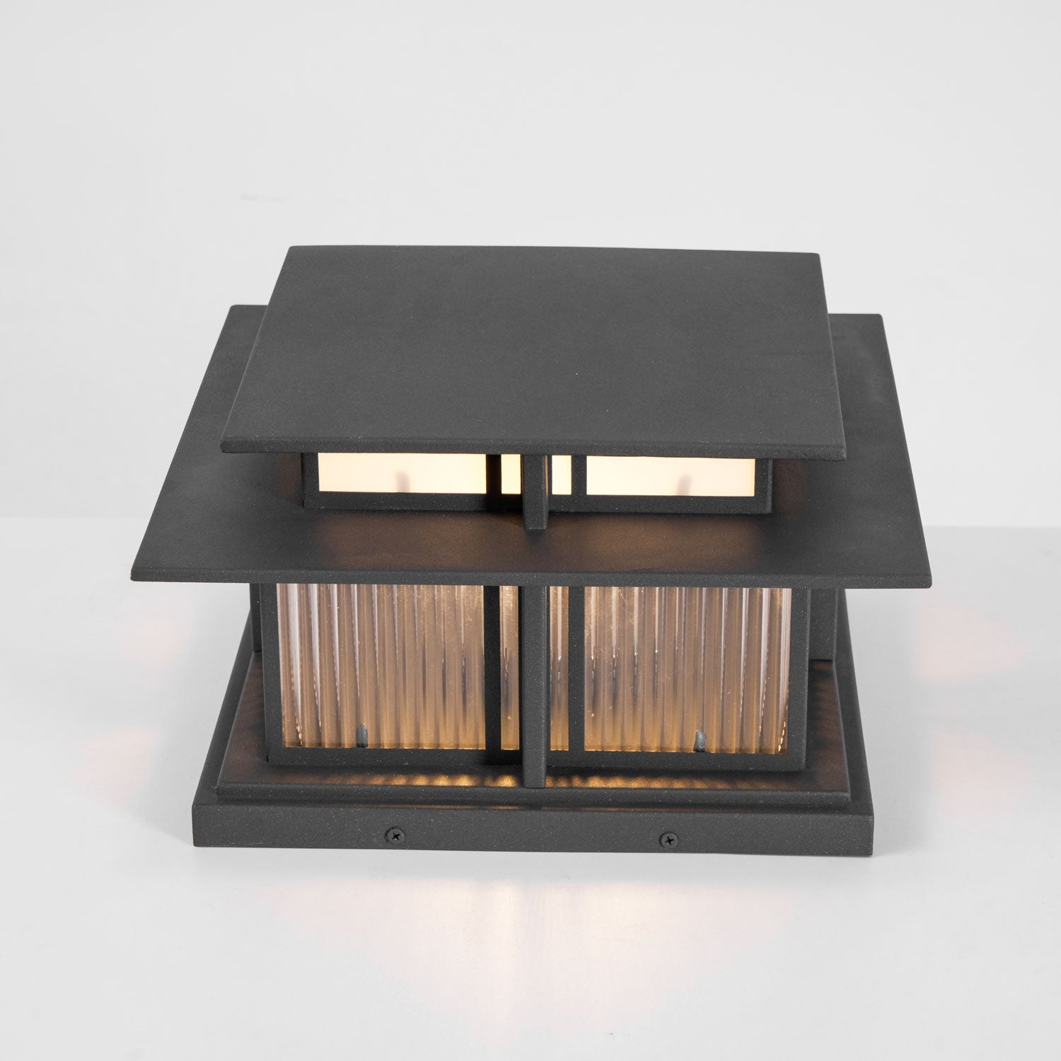 Boilyn Pillar Outdoor Light