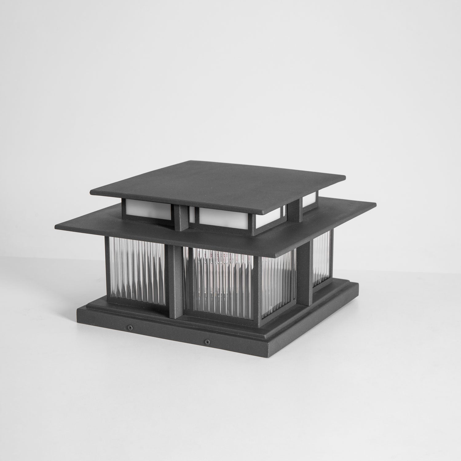 Boilyn Pillar Outdoor Light