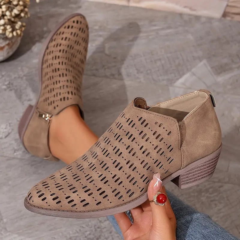 Nat | Women Chelsea Boots With Stable Sole And Refined Finish For Office Days City Strolls Or Evenings