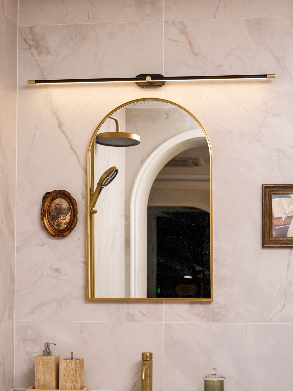 Minimalist Linear Rechargeable Wall Lamp