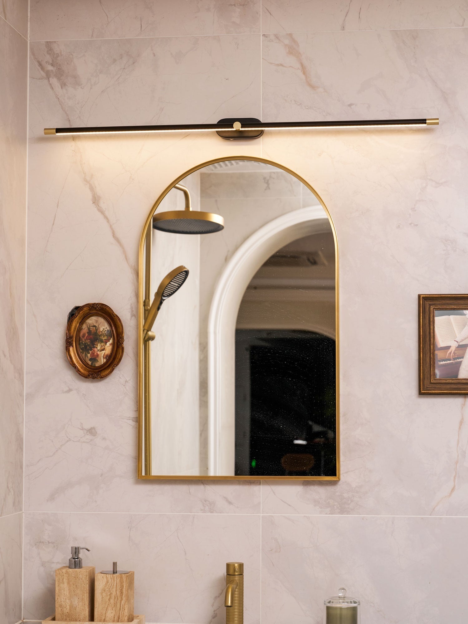 Minimalist Linear Rechargeable Wall Lamp
