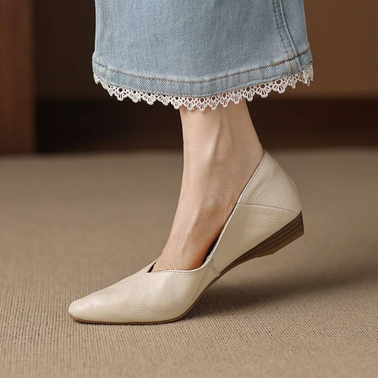 Darsi Genuine Leather Flats