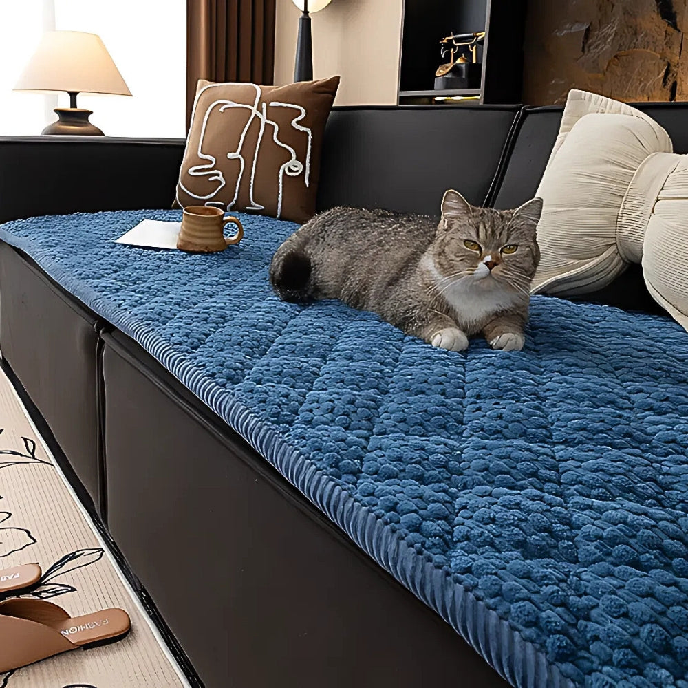 Quilted Sofa Cover with Non-Slip Design and Fleece Texture