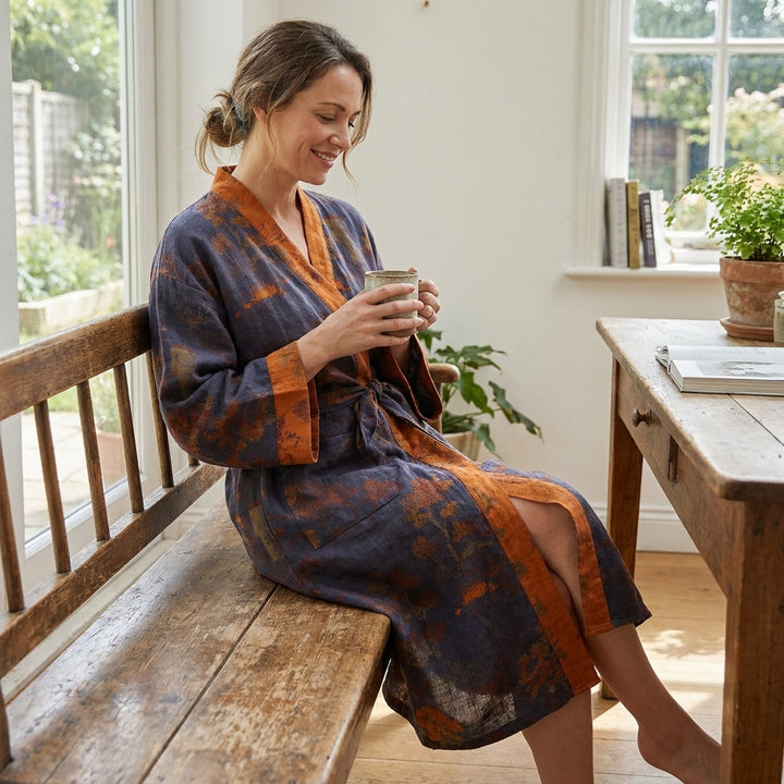Loose-Fitting Kimono-Style Bathrobe