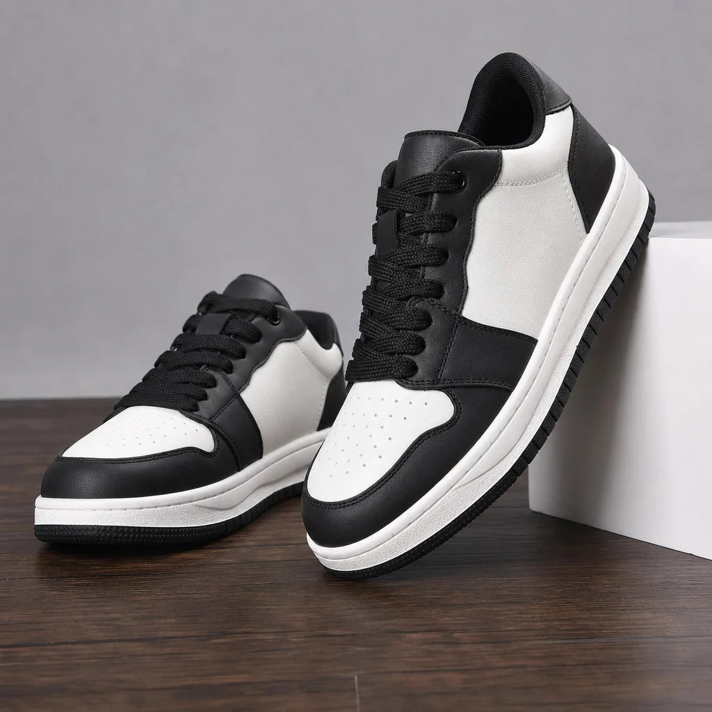 Jonathan Low-Top Trainers - Color:Black/White;Size:38