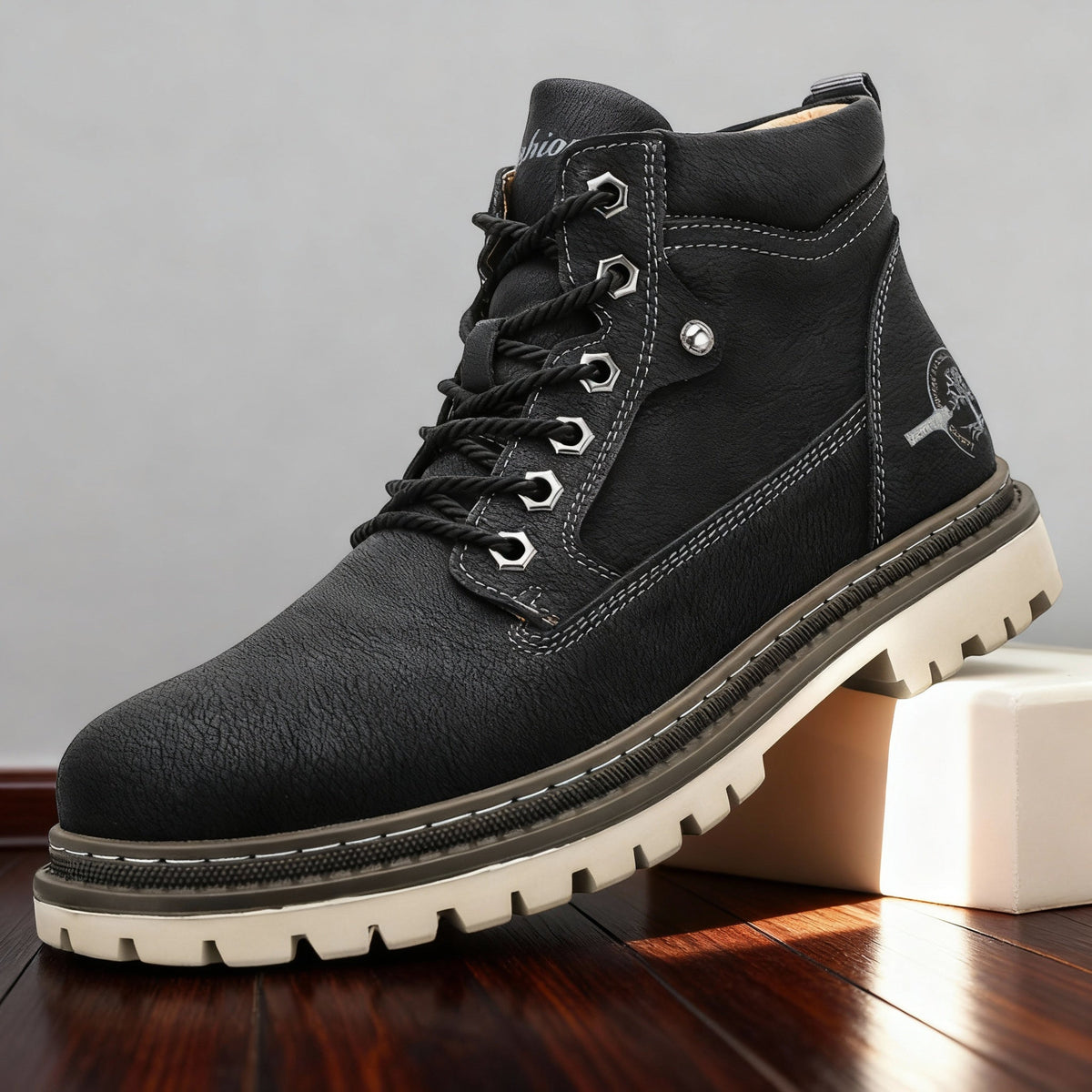 Ashford | Men Lace Up Boots With Metal Bolt Eyelets, Black / 5