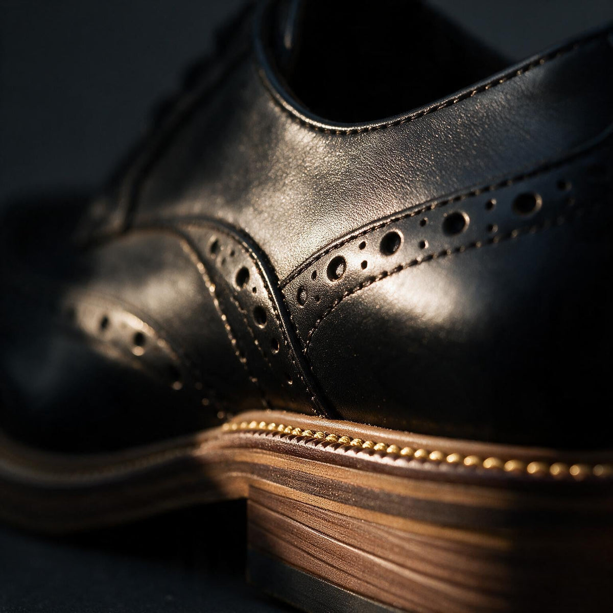 Owen | Men Grained Brogue Derbies With Welt Stitching Reinforced Panels Waxed Laces And Cushioned Interior