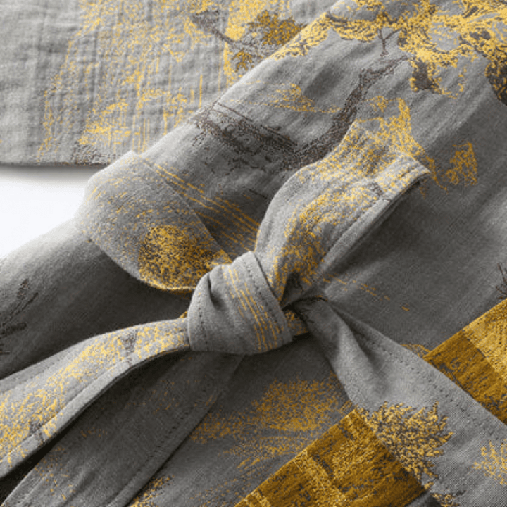 Loose-Fitting Kimono-Style Bathrobe