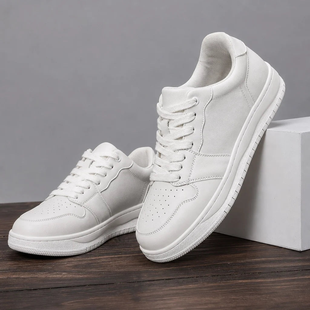 Jonathan Low-Top Trainers - Color:White;Size:38
